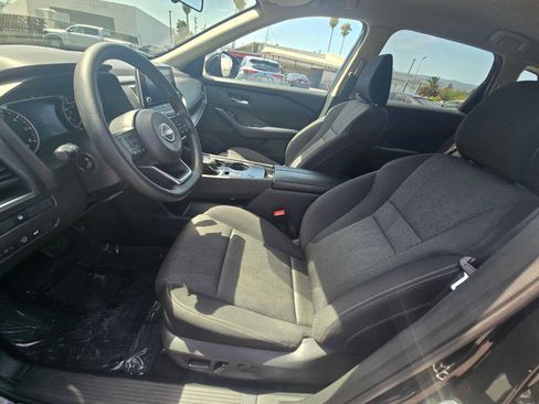 Used 2024 Nissan Rogue SV FWD image 22