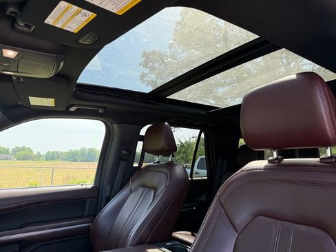 Certified 2024 Ford Expedition Limited image 23