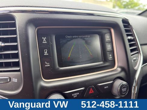 Used 2017 Jeep Grand Cherokee Limited RWD image 23