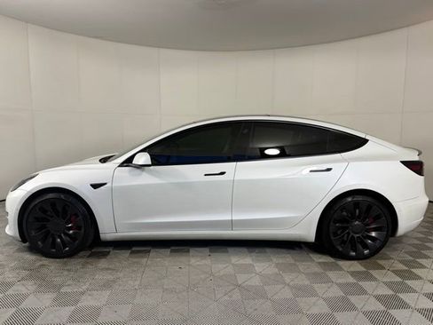 Used 2022 Tesla Model 3 Performance image 3