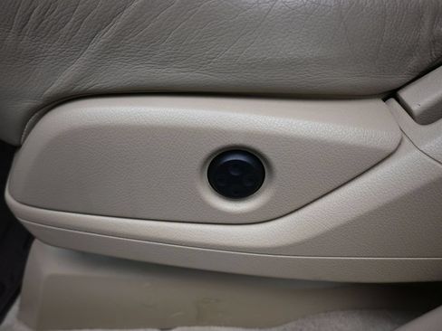 Used 2015 Mercedes-Benz ML 350 4MATIC image 13