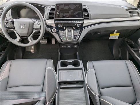 New 2026 Honda Odyssey Touring image 14