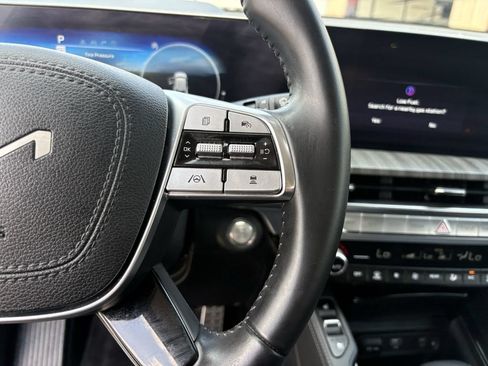 Used 2023 Kia Telluride SX FWD image 17