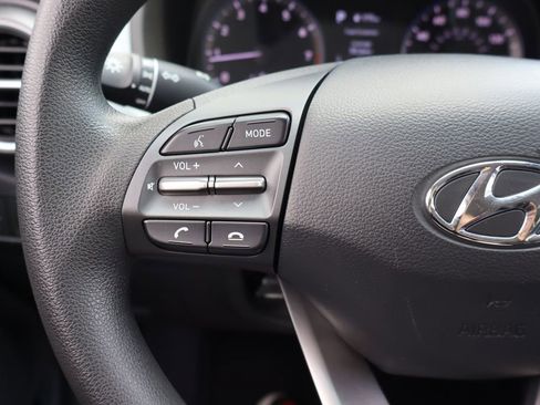 Used 2019 Hyundai Kona SE w/ Cargo Package FWD image 7