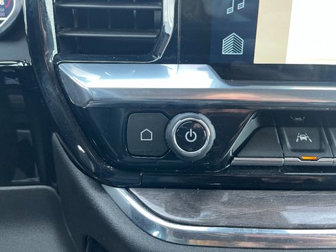 Used 2024 Chevrolet Silverado 1500 LTZ image 31