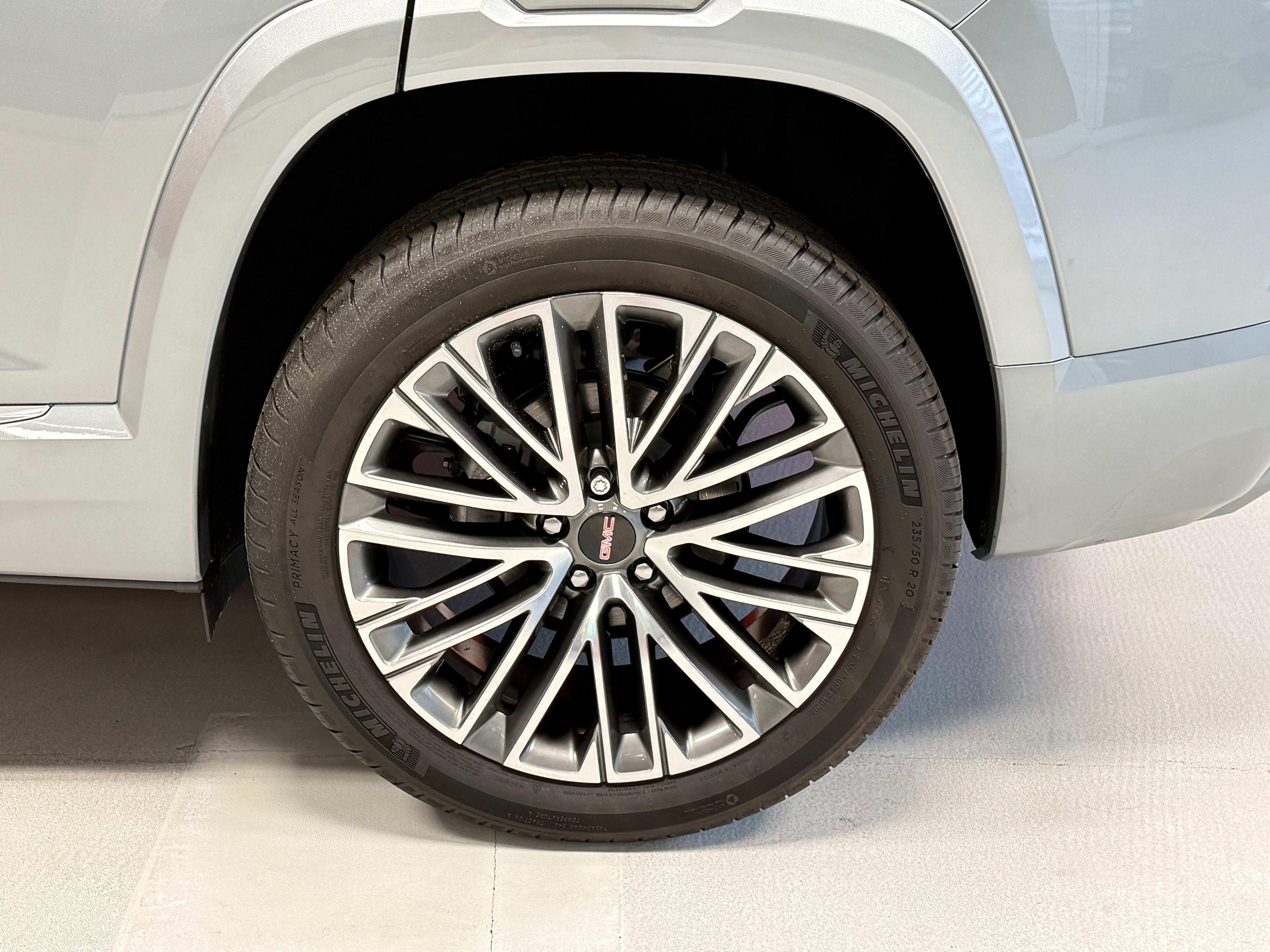 Used 2026 GMC Terrain Denali w/ LPO, Floor Liner Package AWD/4WD image 3