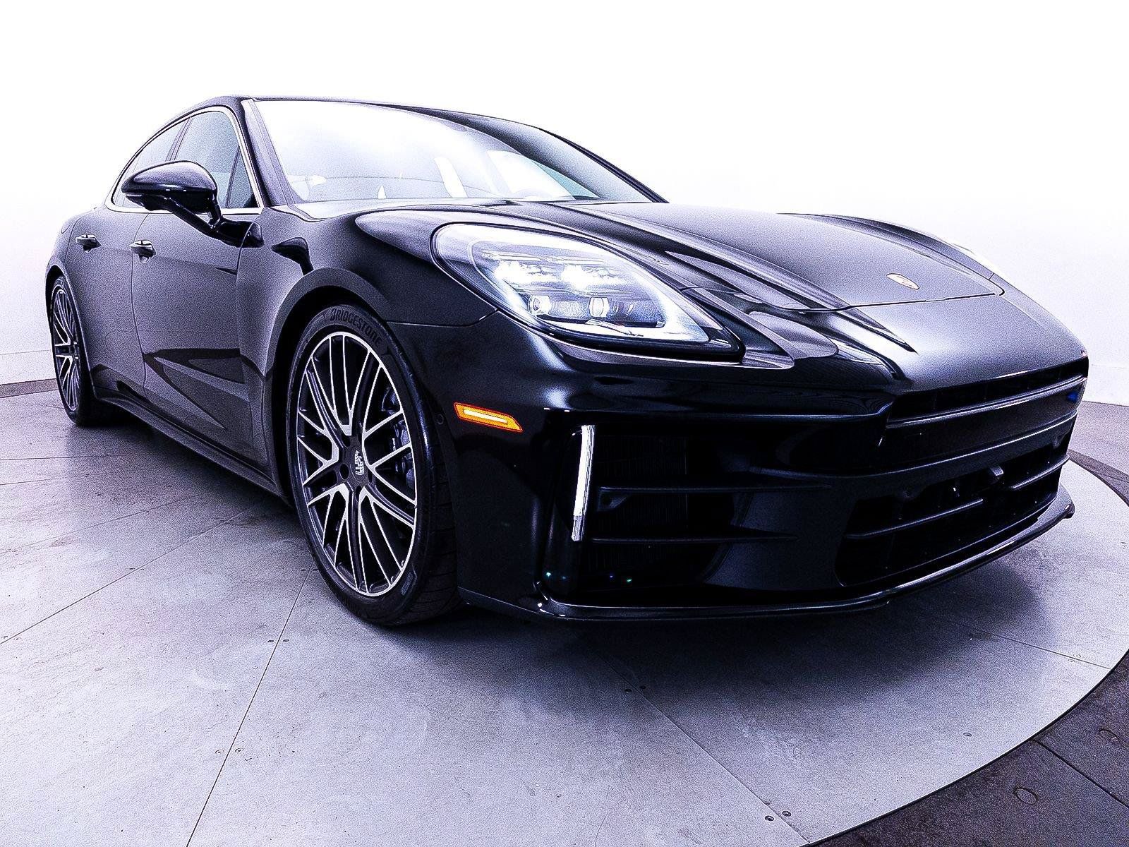 Used 2024 Porsche Panamera 4 w/ Premium Package AWD/4WD image 13