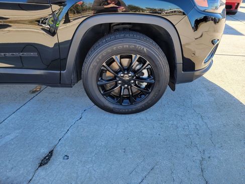 Used 2023 Jeep Cherokee Altitude Lux w/ Lux Elite Package image 9