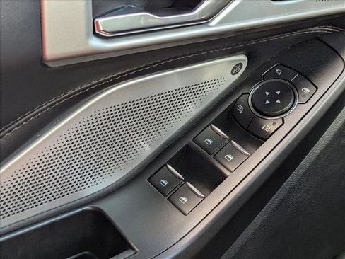 Used 2020 Ford Explorer Platinum w/ Premium Technology Package image 14
