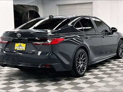 Used 2025 Toyota Camry XSE FWD image 13