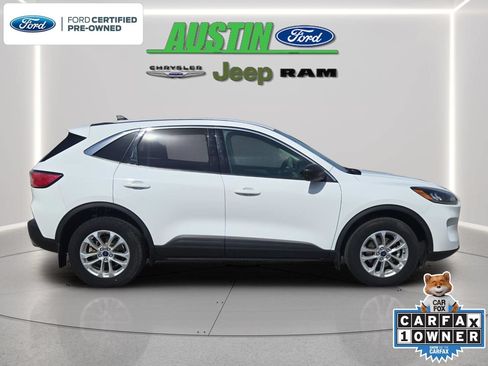 Certified 2022 Ford Escape SE w/ Cold Weather Package AWD/4WD image 6