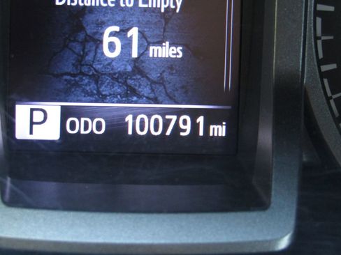 Used 2022 Toyota Tacoma TRD Off-Road w/ Technology Package image 22