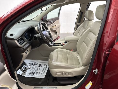 Used 2019 GMC Acadia Denali w/ Technology Package AWD/4WD image 21