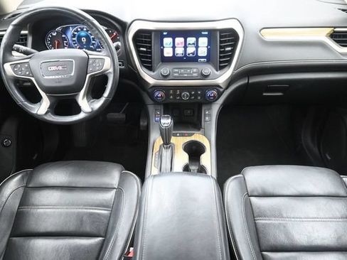 Used 2017 GMC Acadia Denali w/ Technology Package FWD image 22