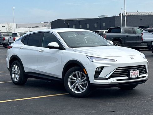 New 2026 Buick Envista Preferred w/ Advanced Safety Package FWD image 2