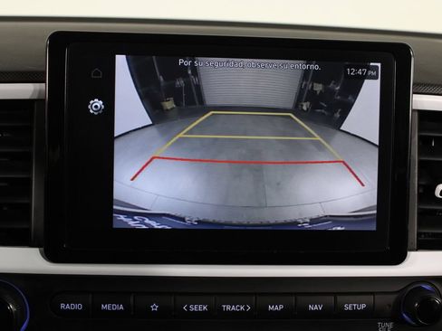 Certified 2024 Hyundai Venue Limited FWD image 30