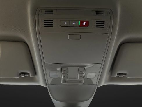 Used 2023 Volkswagen Taos SE w/ Black Wheel Package image 24