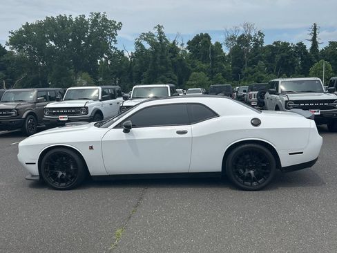 Used 2017 Dodge Challenger R/T Scat Pack RWD image 5