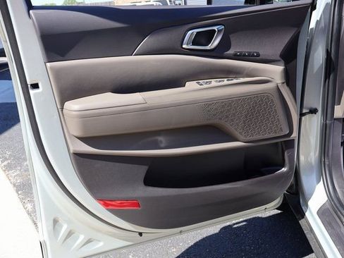 New 2026 Kia Carnival EX FWD image 43