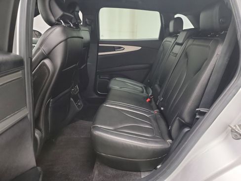 Used 2016 Lincoln MKX Premiere w/ Cargo Accessories Package image 16