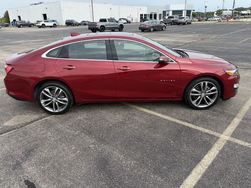 Used 2019 Chevrolet Malibu Premier w/ Sun and Wheel Package FWD image 7