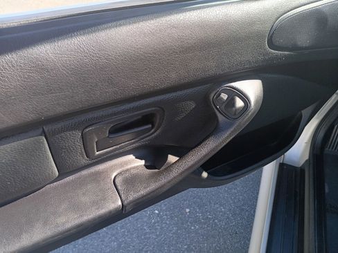 Used 2002 BMW Z3 2.5i image 28