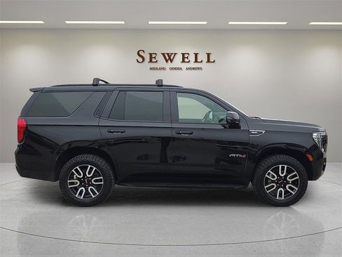 Used 2021 GMC Yukon AT4 w/ Rear Media and Nav Package image 5