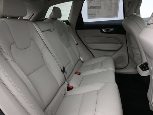 New 2026 Volvo XC60 B5 Ultra w/ Protection Package Premier AWD/4WD image 34