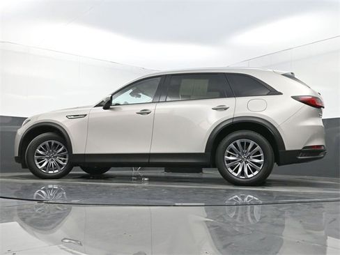 Certified 2025 MAZDA CX-90 Plug-In Hybrid w/ Preferred image 30