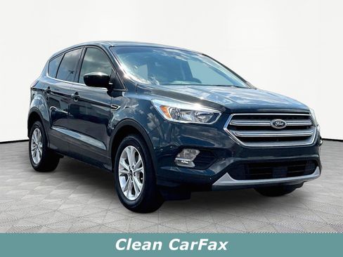 Used 2019 Ford Escape SE FWD image 3