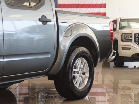 Used 2016 Nissan Frontier SV w/ SV Value Truck Package RWD image 14