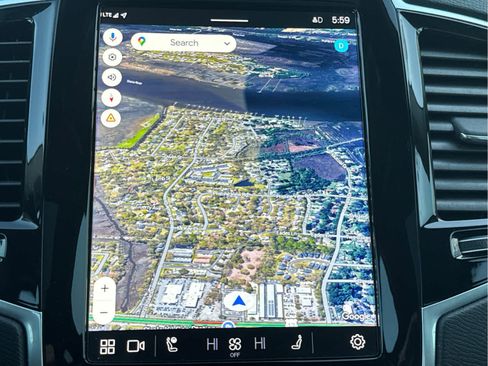 Certified 2024 Volvo XC90 B6 Plus w/ Protection Package Premier image 31