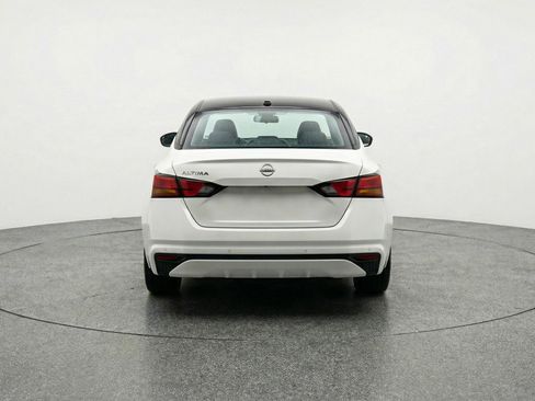 Used 2025 Nissan Altima 2.5 SV image 7