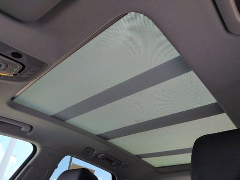 Used 2020 Audi Q5 e Premium Plus w/ Premium Plus Package image 16