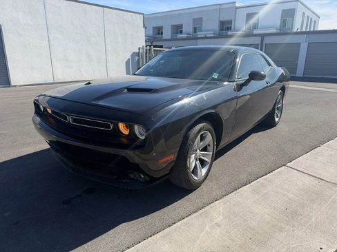 Used 2018 Dodge Challenger SXT Plus image 2