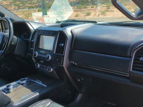 Used 2021 Ford Expedition Max Limited AWD/4WD image 34