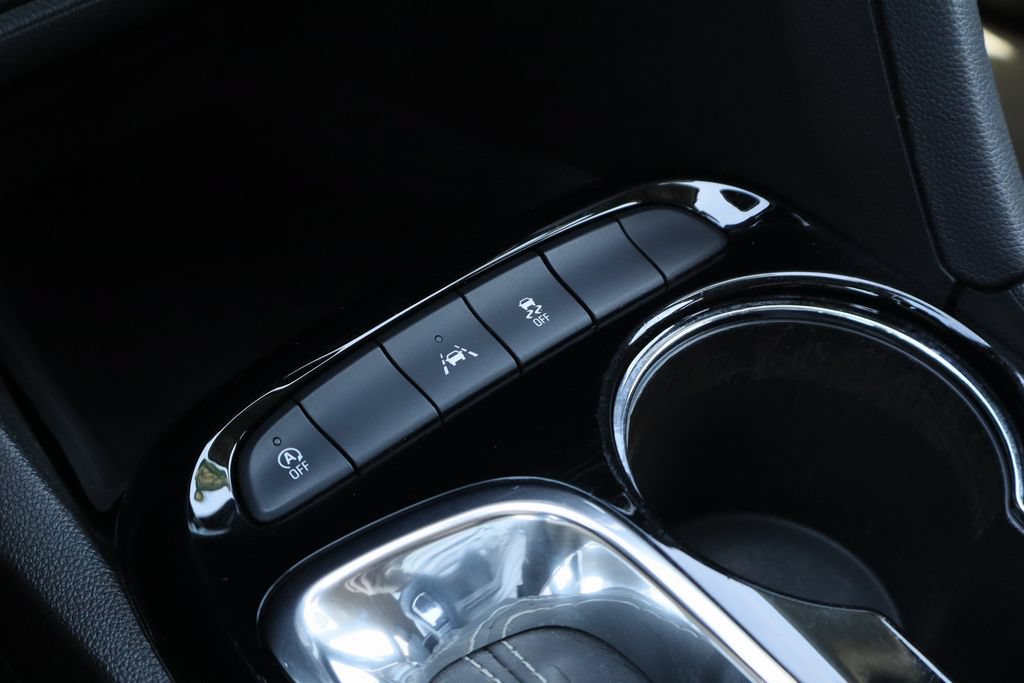 Certified 2023 Buick Encore GX Preferred FWD image 19