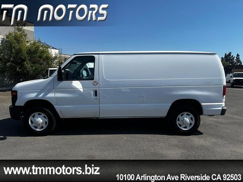 Used 2008 Ford E-350 and Econoline 350 Super Duty image 3