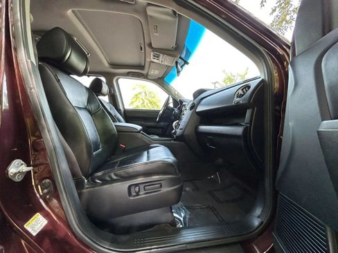 Used 2010 Honda Pilot Touring image 11