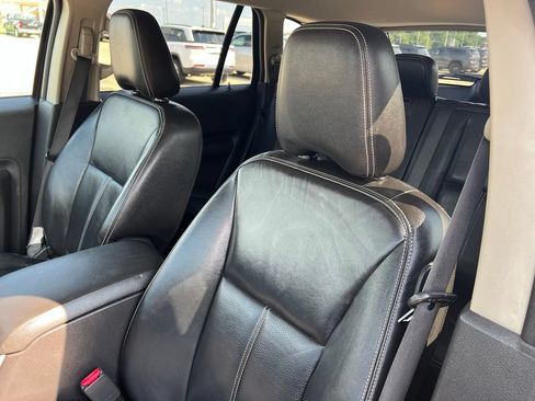 Used 2010 Ford Edge SEL FWD image 29