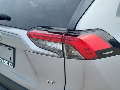 Used 2023 Toyota RAV4 LE FWD image 11