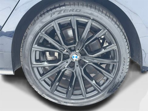 Used 2022 BMW 740i w/ Luxury Rear Seating Package image 55