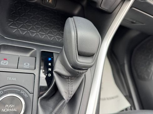 Certified 2023 Toyota RAV4 LE image 5