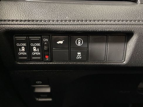 Used 2023 Honda Odyssey EX-L image 28