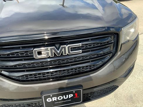 Used 2019 GMC Acadia SLT w/ Black Edition image 29