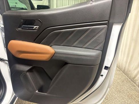 Used 2024 GMC Canyon AT4 w/ AT4 Premium Package image 23