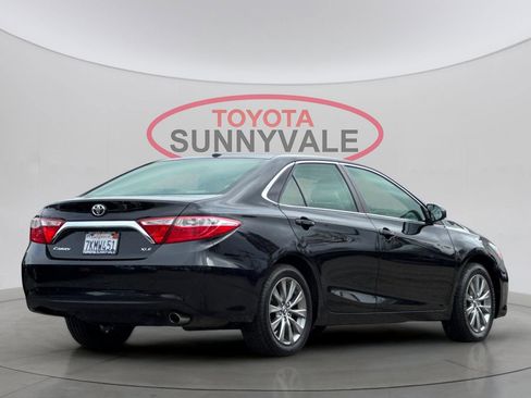 Used 2015 Toyota Camry XLE image 3