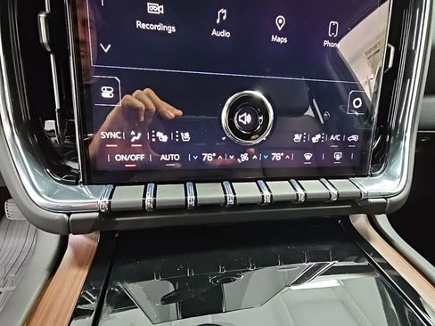 New 2026 GMC Yukon XL Denali image 19