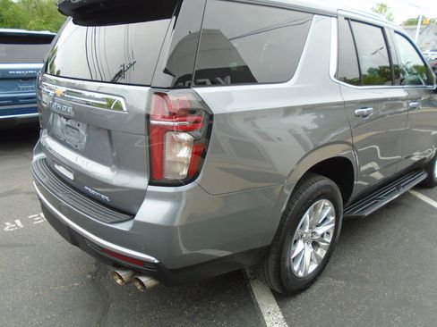 Certified 2021 Chevrolet Tahoe Premier w/ Premium Package AWD/4WD image 12