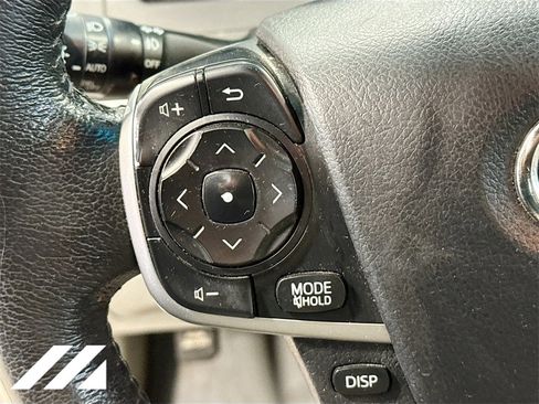 Used 2012 Toyota Camry XLE image 11